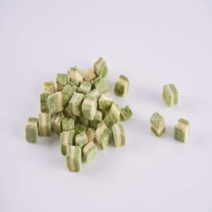 Freeze-Dried Chicken & Wheat Grass | Wholesale Cat & Dog Treats & Private Label Options
